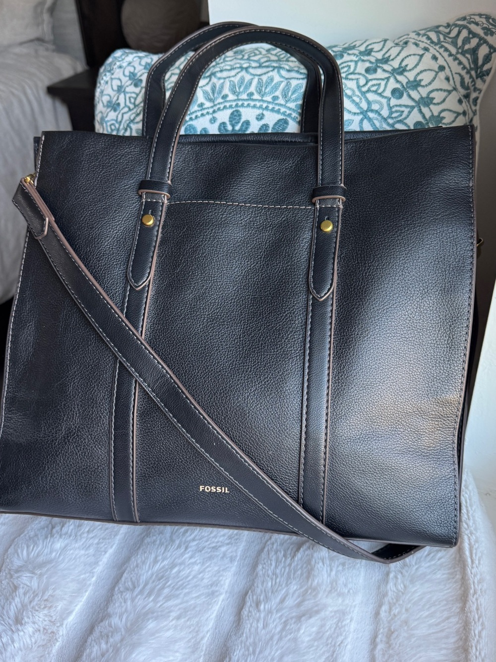 Fossil Black Leather Tote Minimalist Work Bag Crossbody Quiet Luxury